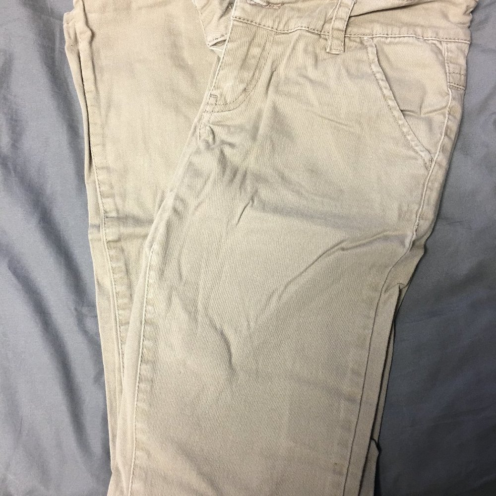 Kaki Pants